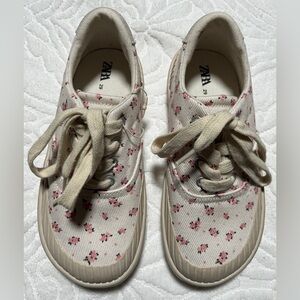 Zara Girls Floral Sneakers - Cream and Pink